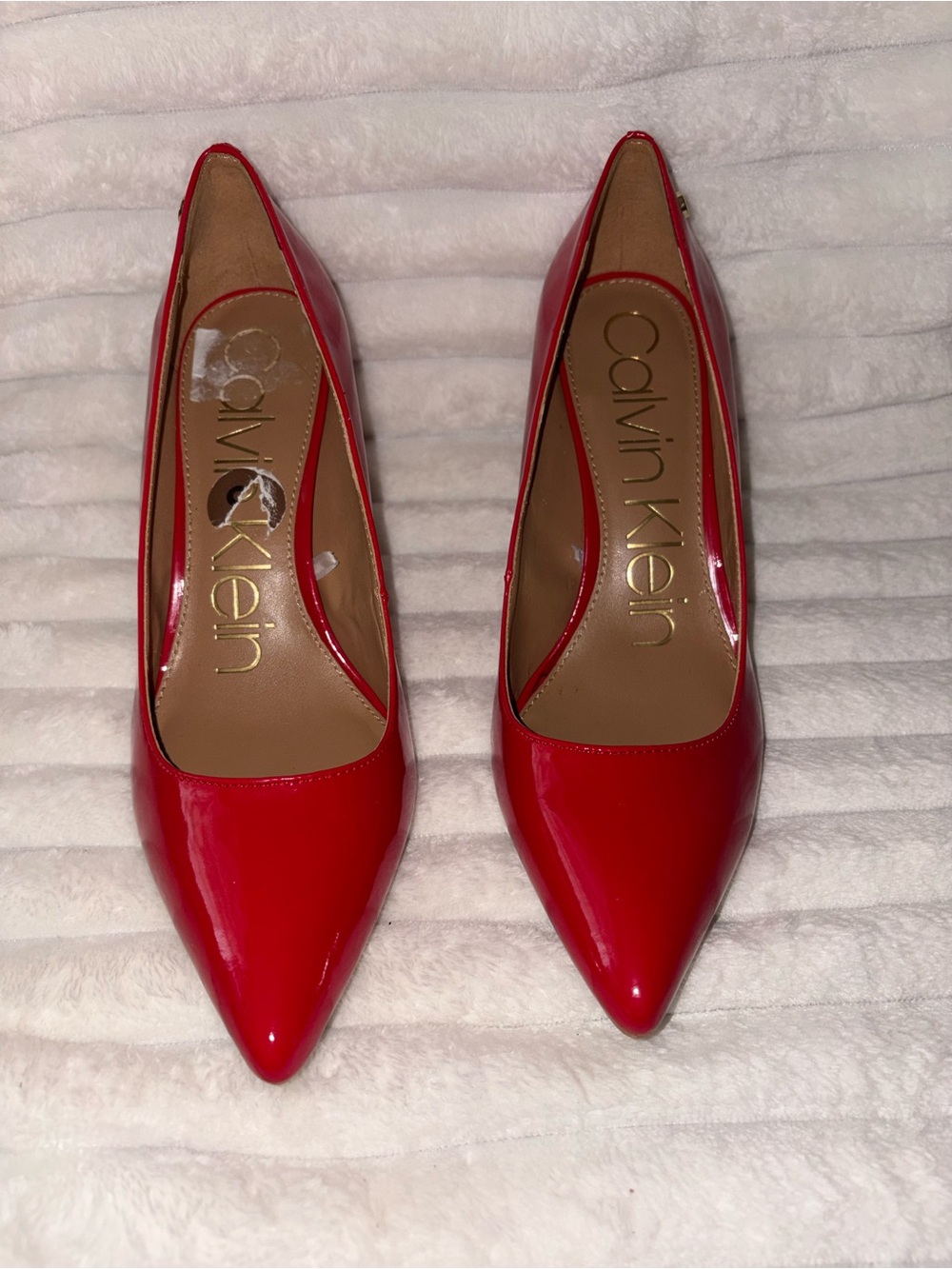 Calvin Klein Women’s Red Patent Pointed-Toe Pumps 8M